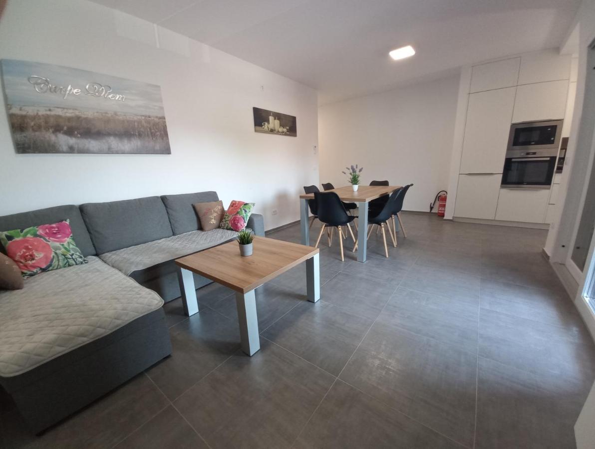 Apartment Martina Vir Buitenkant foto