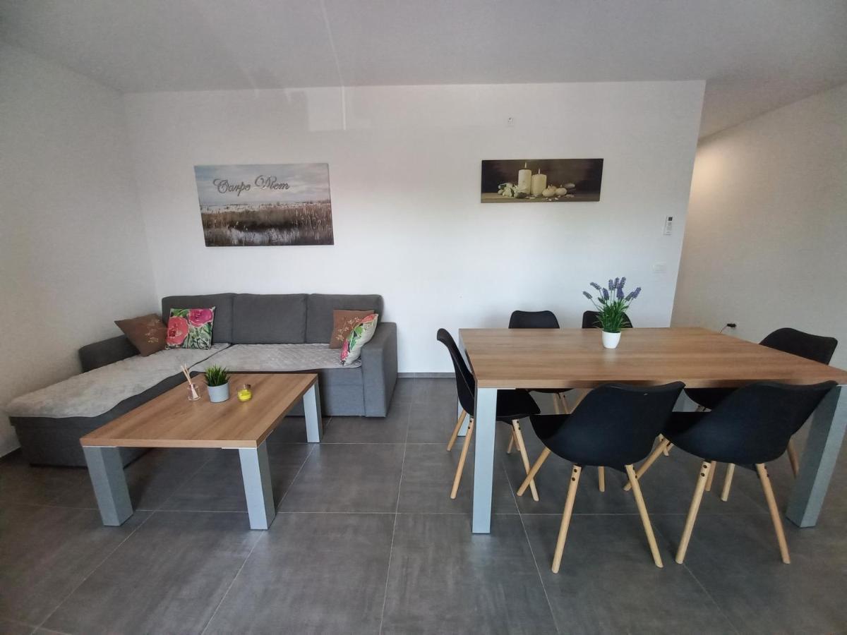 Apartment Martina Vir Buitenkant foto