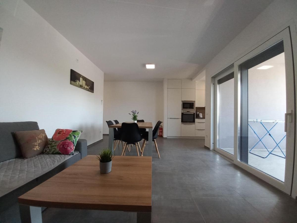 Apartment Martina Vir Buitenkant foto