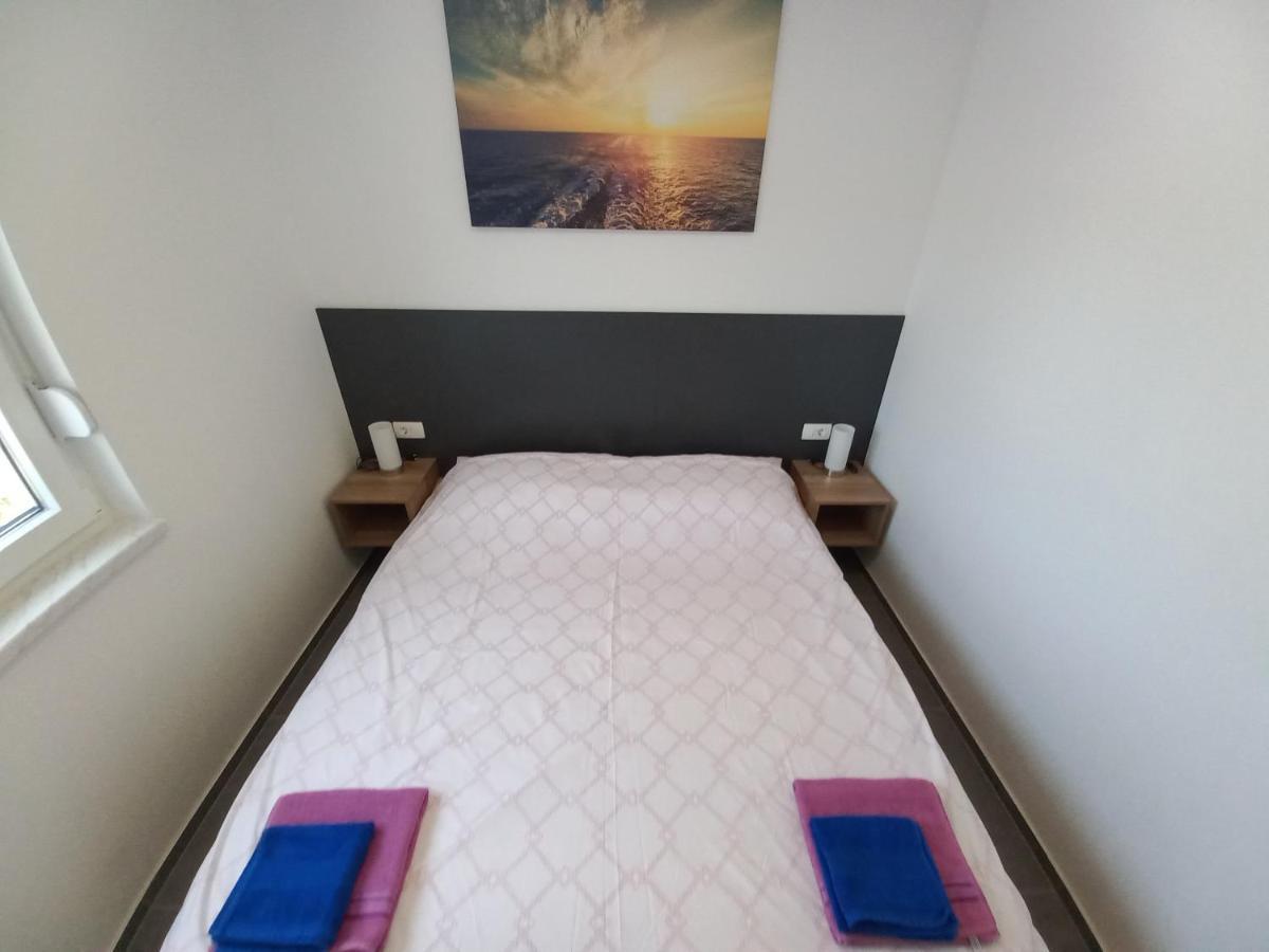 Apartment Martina Vir Buitenkant foto