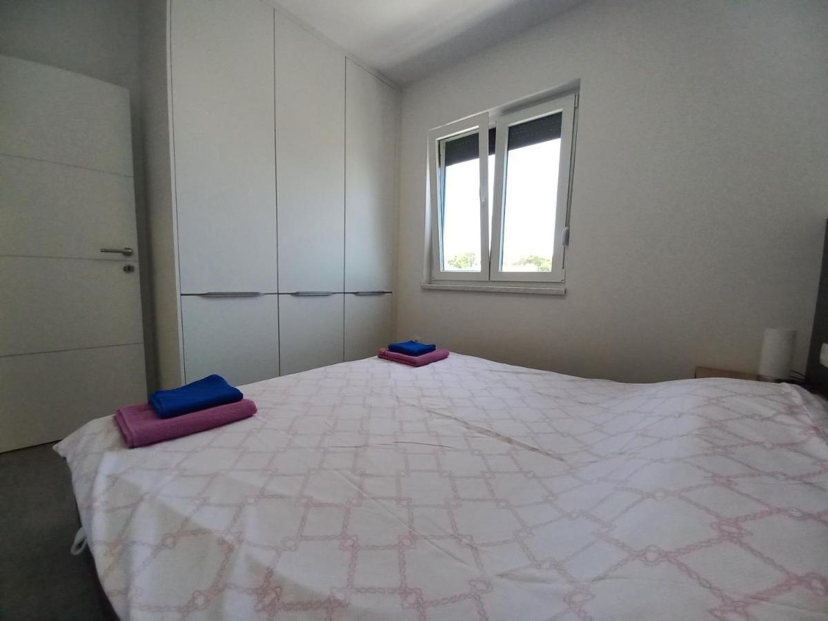 Apartment Martina Vir Buitenkant foto