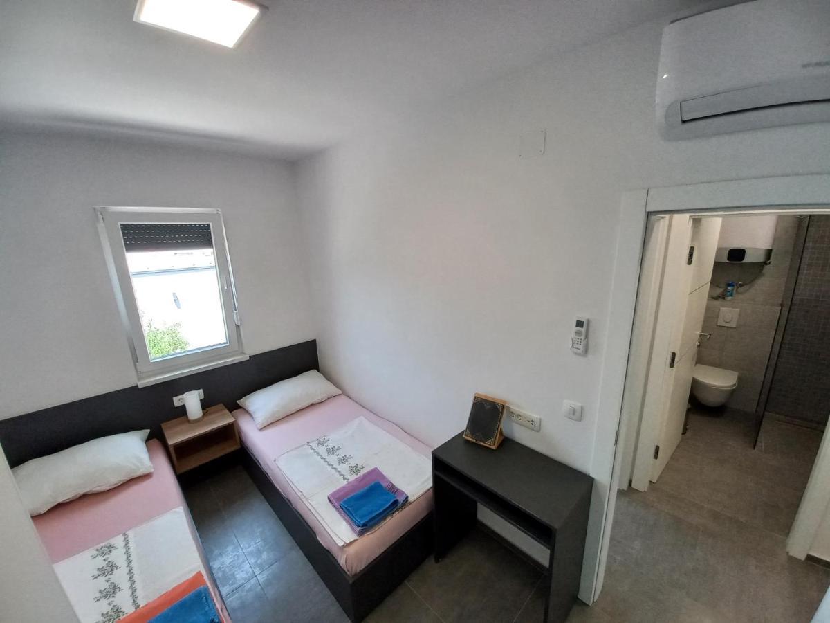 Apartment Martina Vir Buitenkant foto