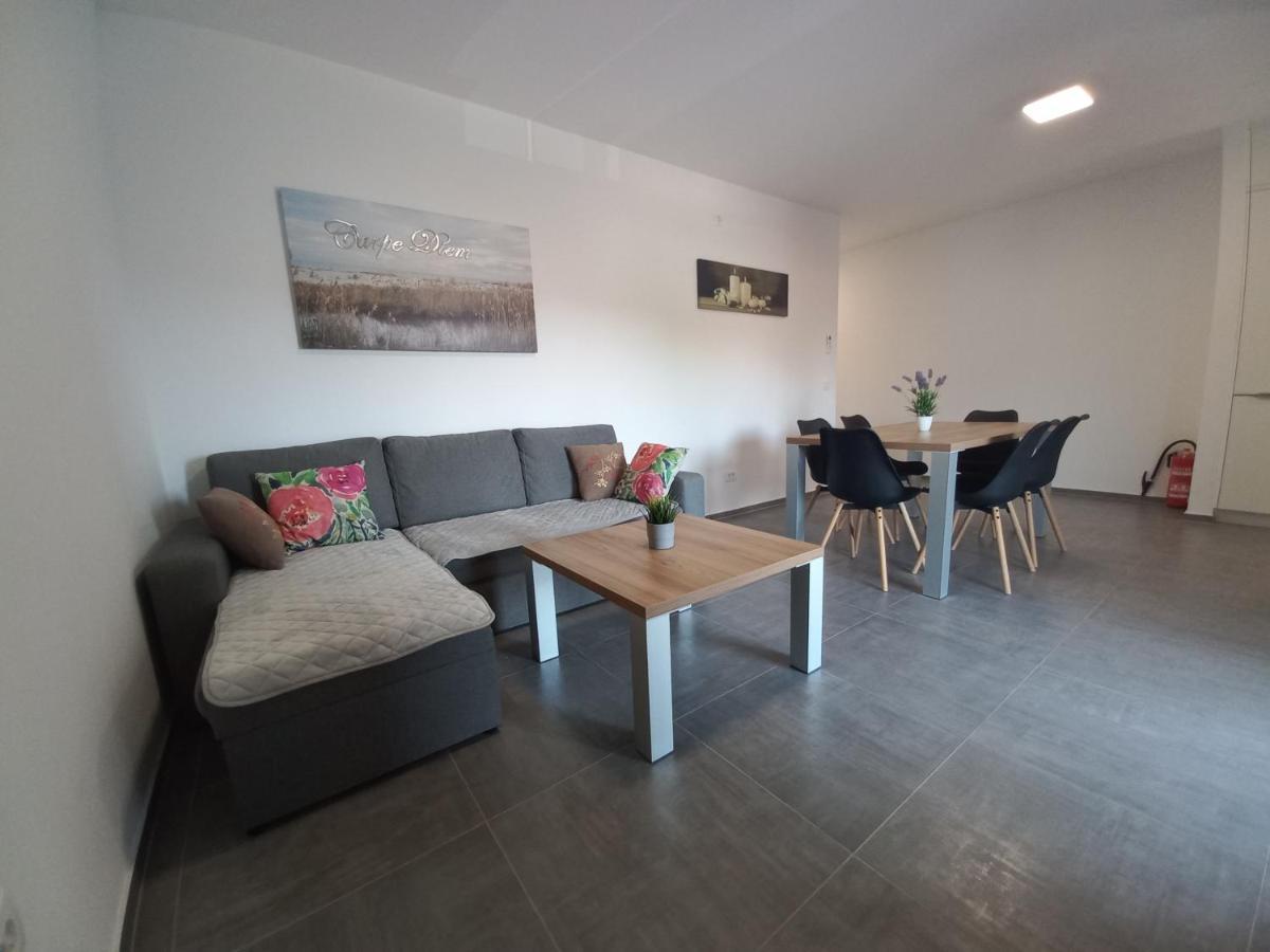 Apartment Martina Vir Buitenkant foto