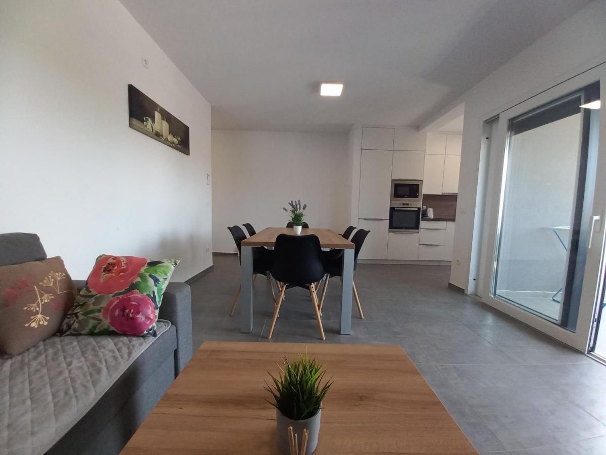 Apartment Martina Vir Buitenkant foto